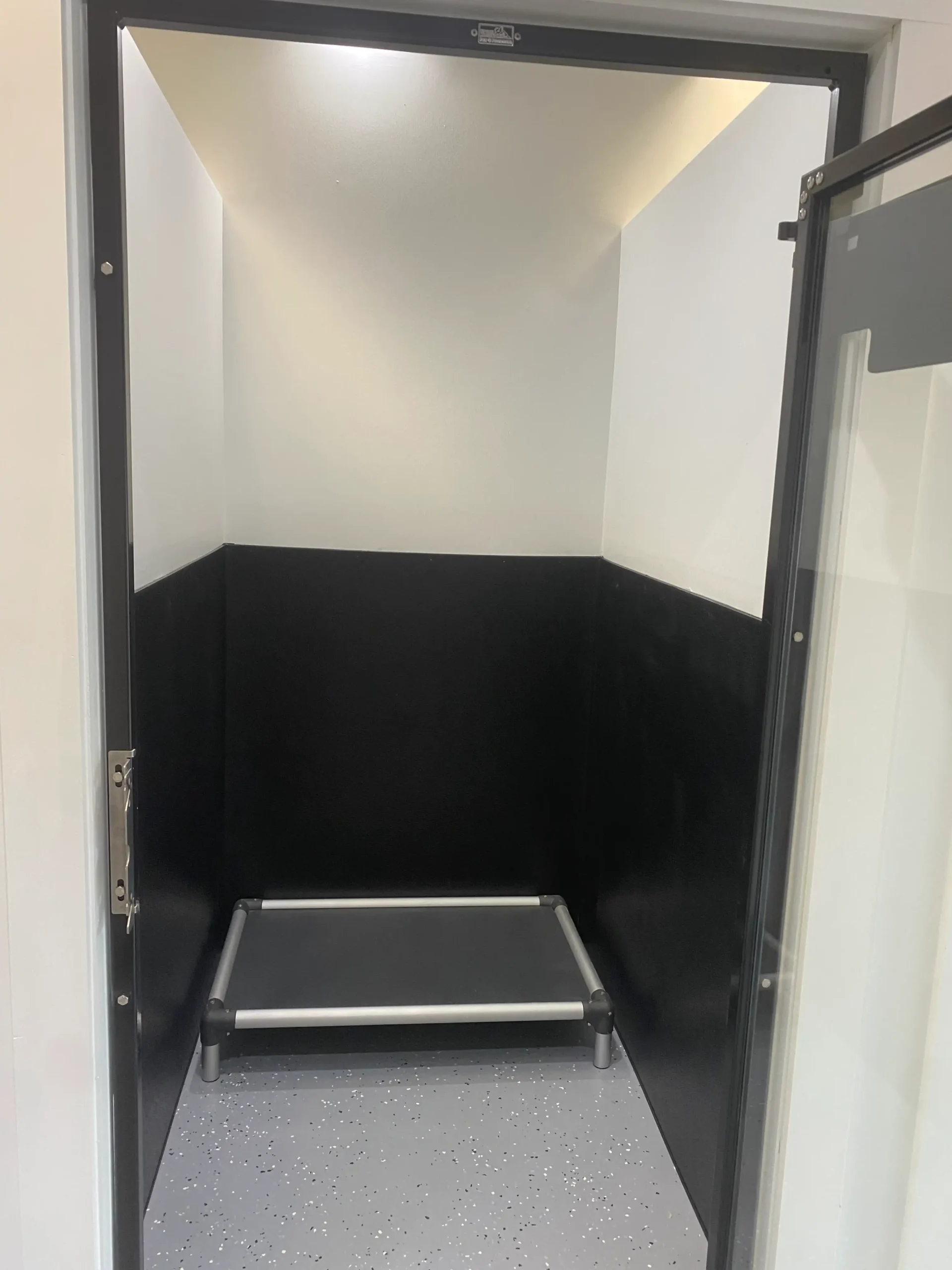 boarding room
